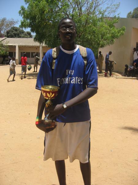 togola avec notre modeste coupe